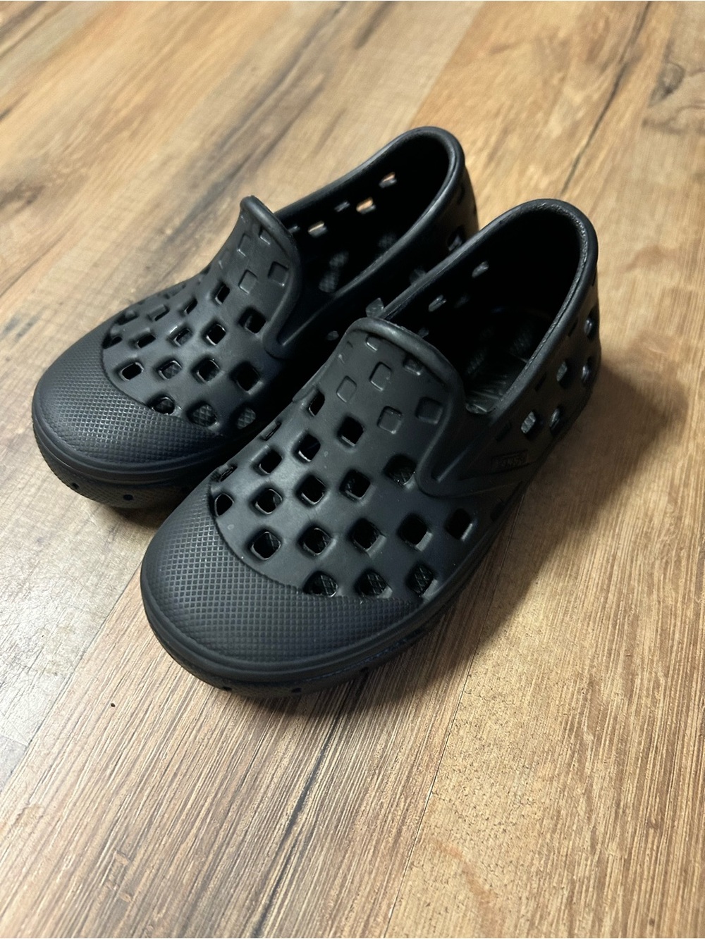 Vans Slip-On Trk Toddler's Breathable Water Shoes  SIZE 7 Black
